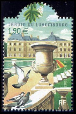 Jardin du Luxembourg (détail avec le batiment du sénat au fond) 
