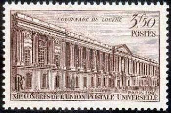  Colonnade du Louvre 