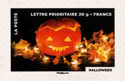  Le timbre fête le feu - Halloween 