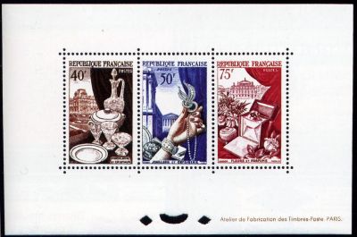  Depuis 1923 la Poste fait imprimer des épreuves de luxe pour chaque timbre émis. Ces épreuves officielles sont réservées aux hauts fonctionnaires et titulaires des hautes charges de l'état 