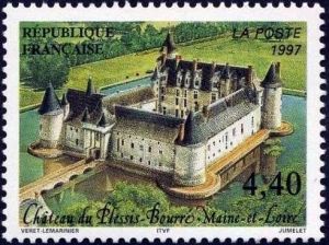  Château de Plessis-Bourré (Maine et Loire) 